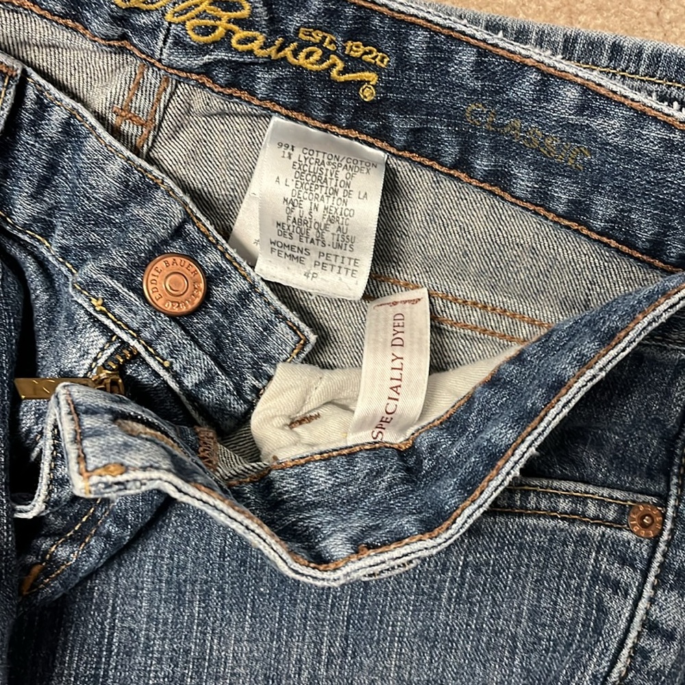 Eddie Bauer jeans 2 pair 4 petite - Picture 2 of 7